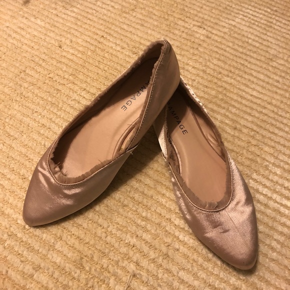Pink satin slip-on flats - Picture 1 of 5
